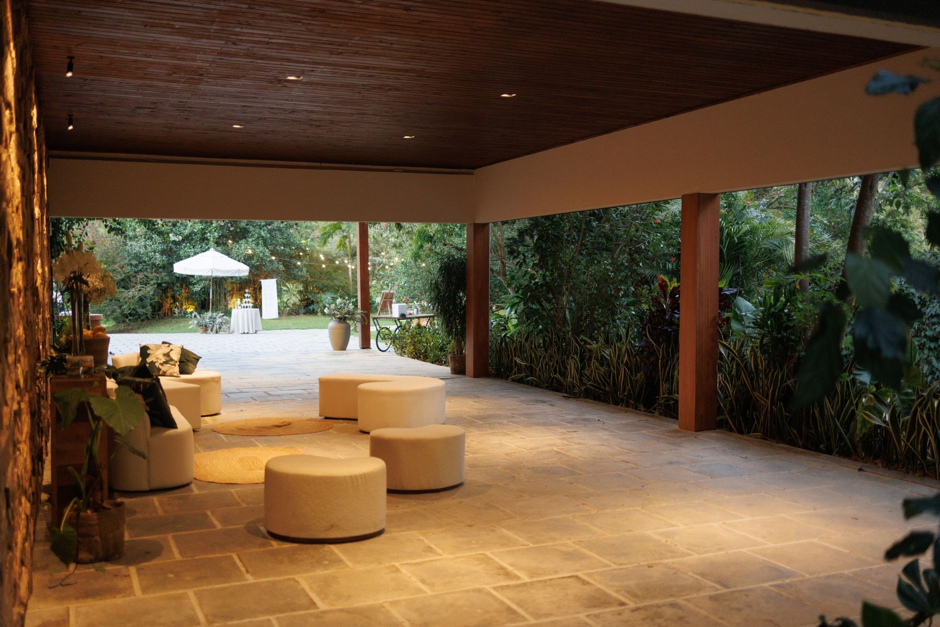 salao de pedras coberto visual patio